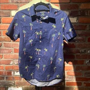 Chubbies Men's Blue Palm Tree Button Up Shirt Size Small